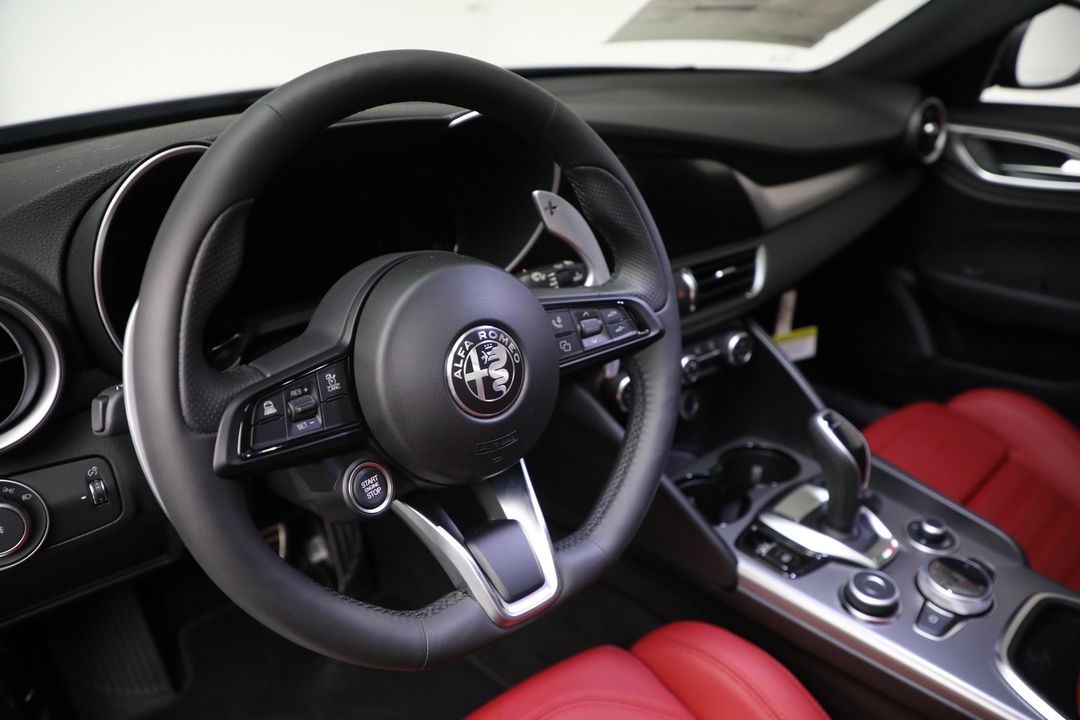 2025 Alfa Romeo Giulia