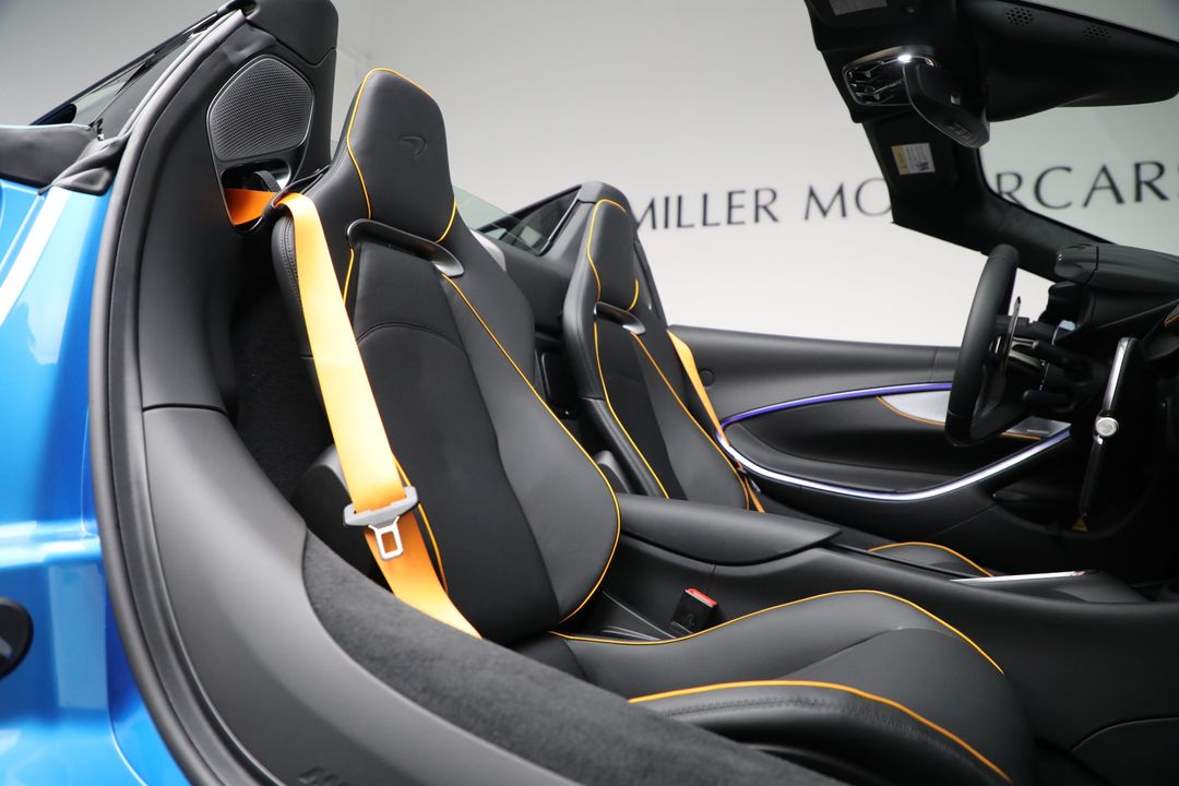 2025 McLaren Artura Spider