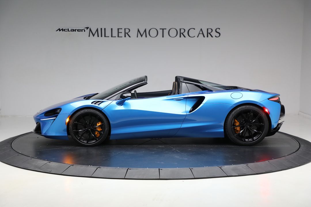 2025 McLaren Artura Spider