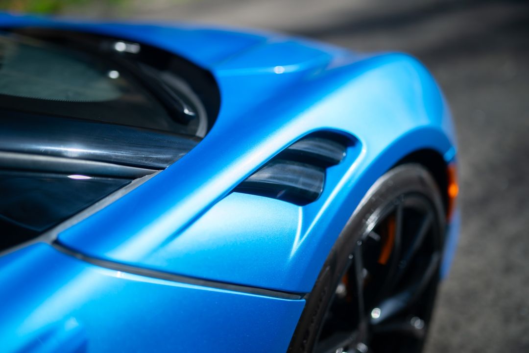 2025 McLaren Artura Spider