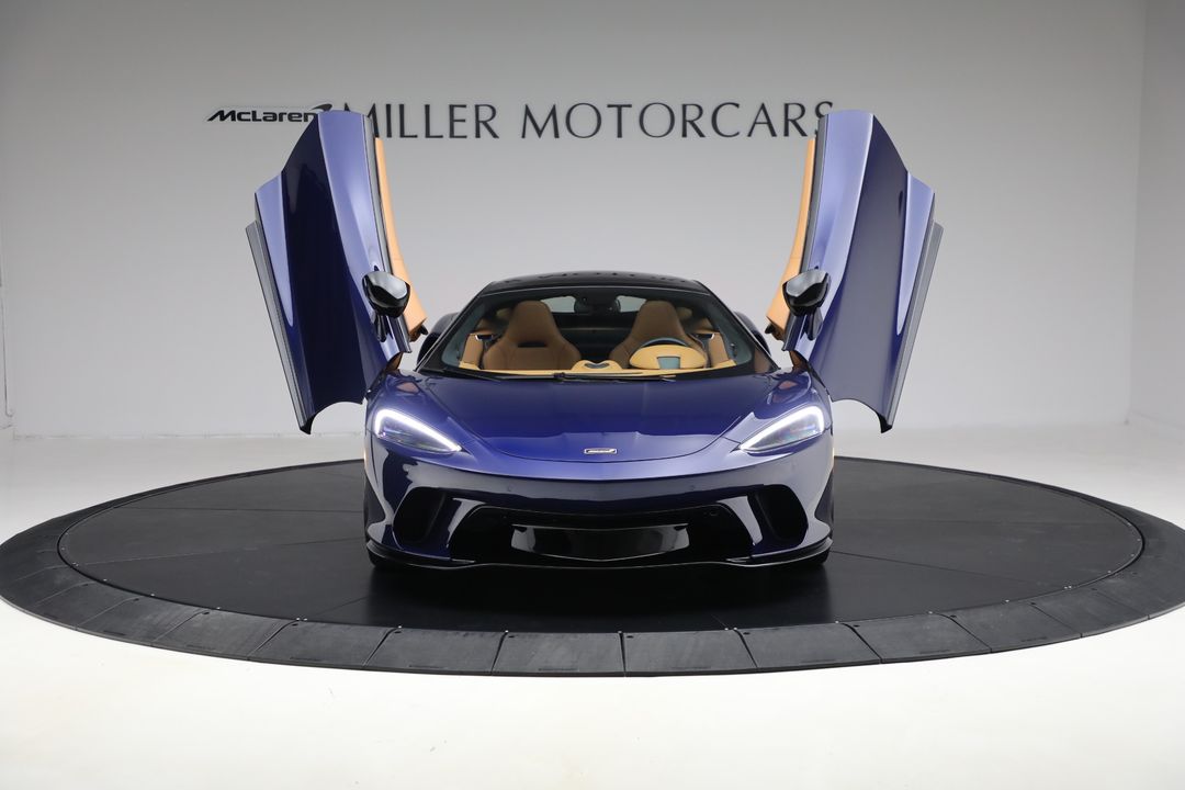 2023 McLaren GT