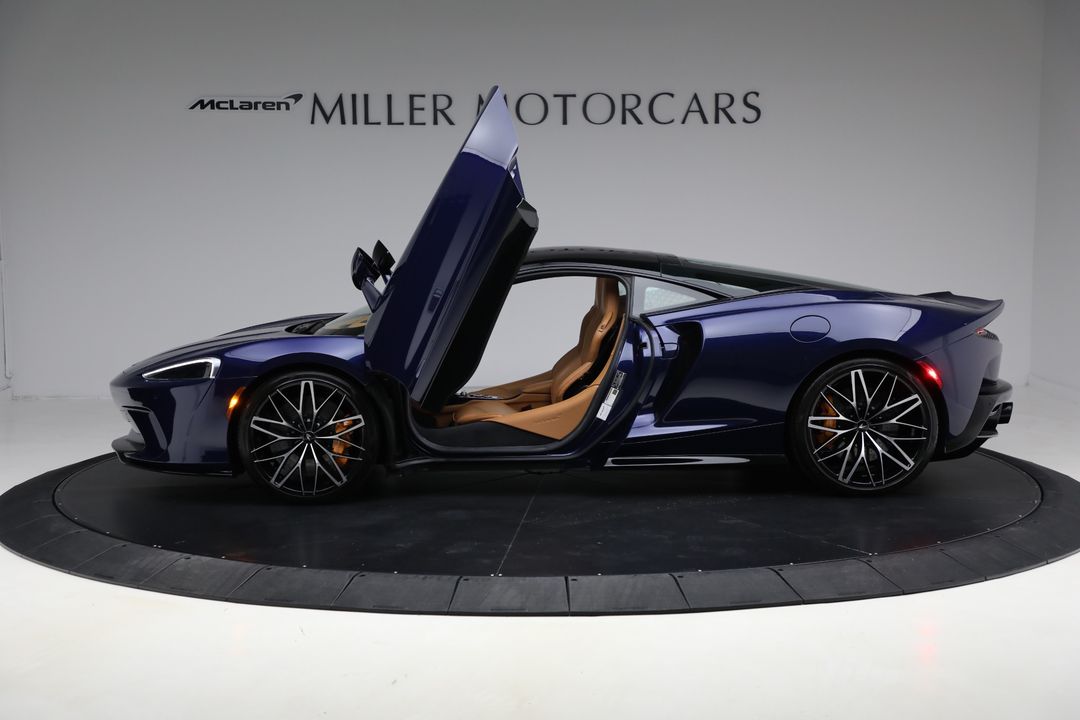 2023 McLaren GT