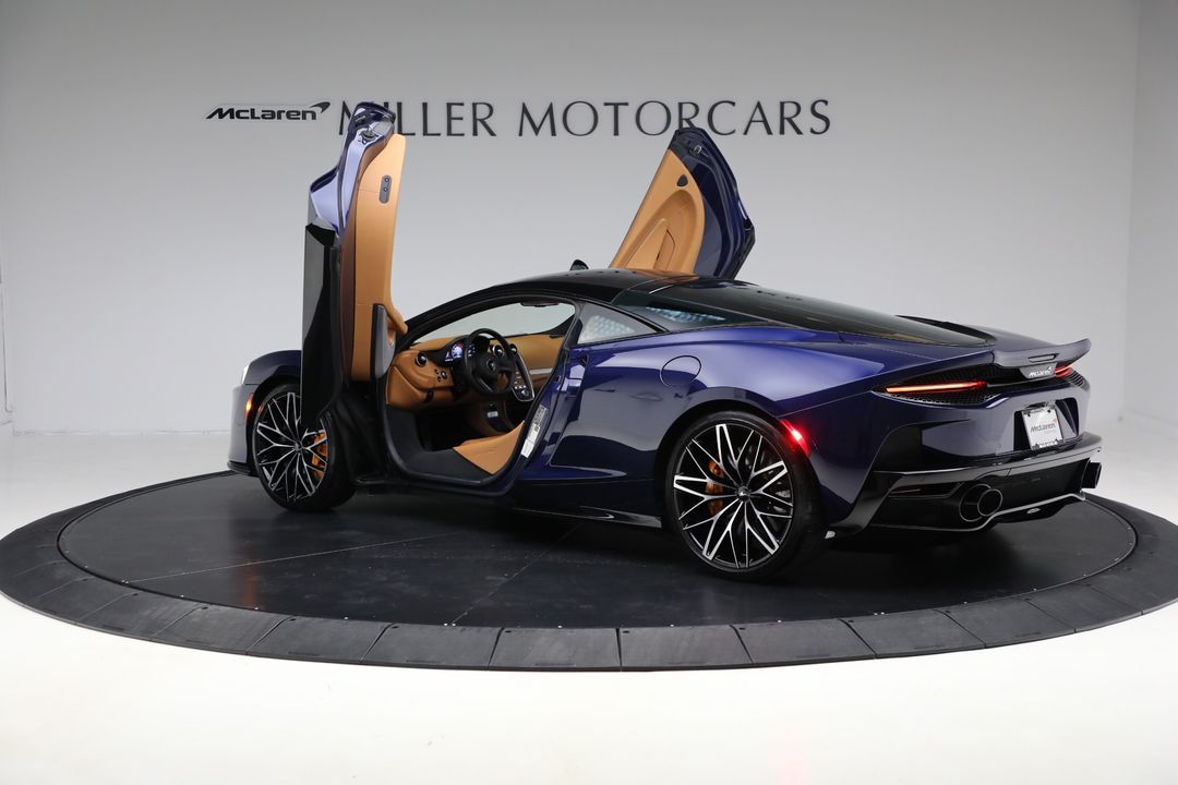 2023 McLaren GT