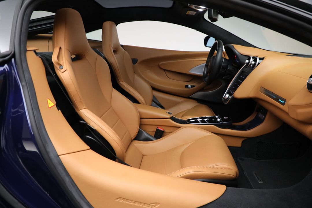 2023 McLaren GT