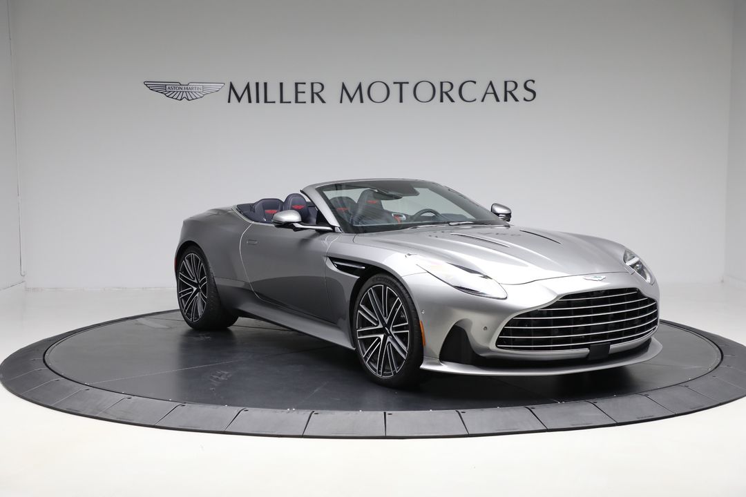 2025 Aston Martin DB12