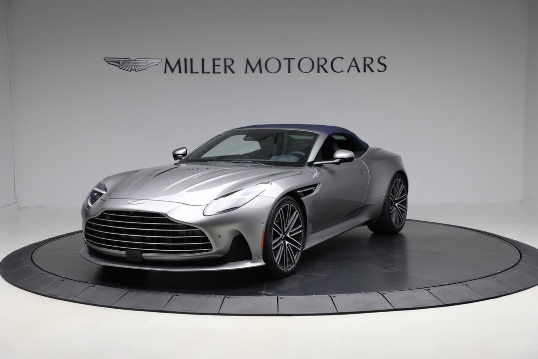 2025 Aston Martin DB12