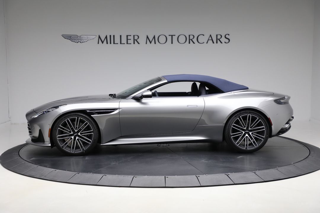 2025 Aston Martin DB12