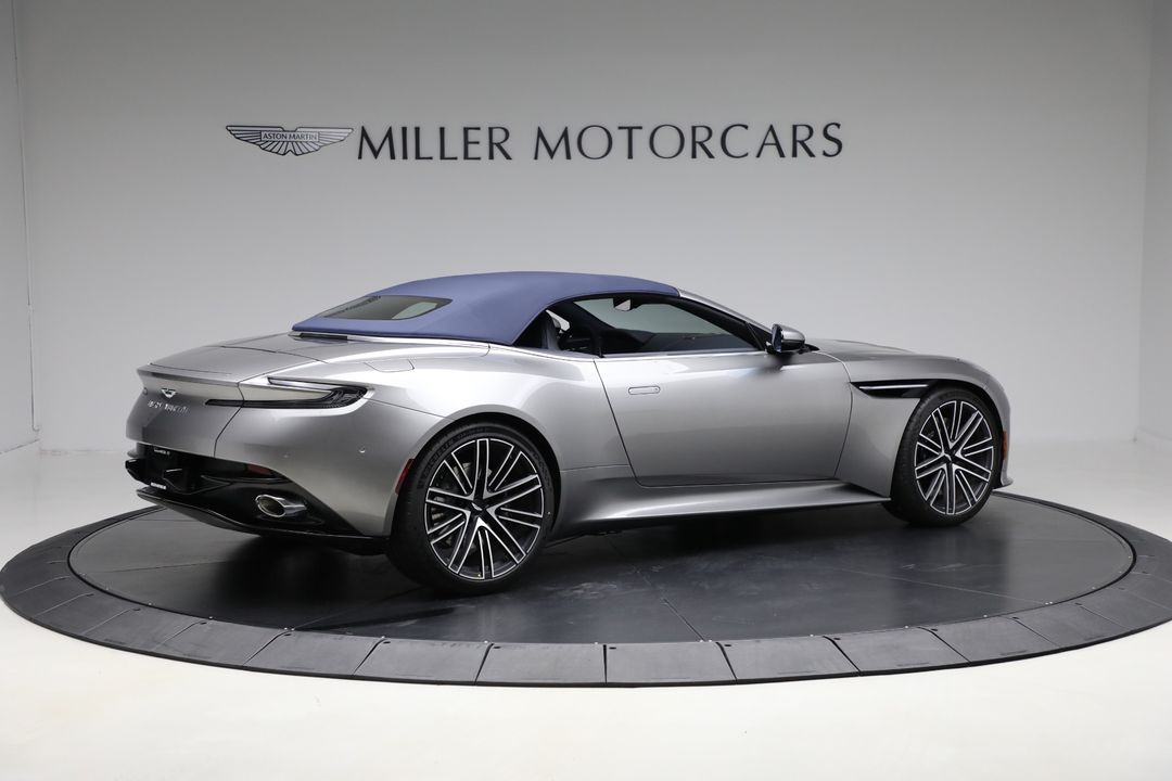 2025 Aston Martin DB12