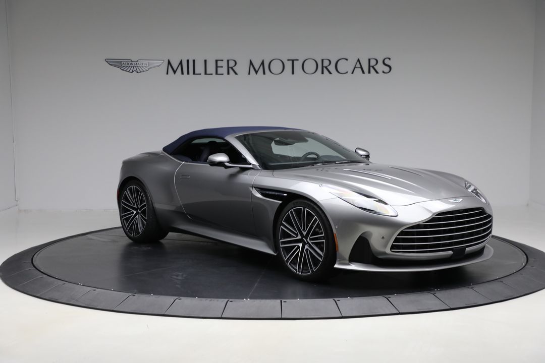 2025 Aston Martin DB12