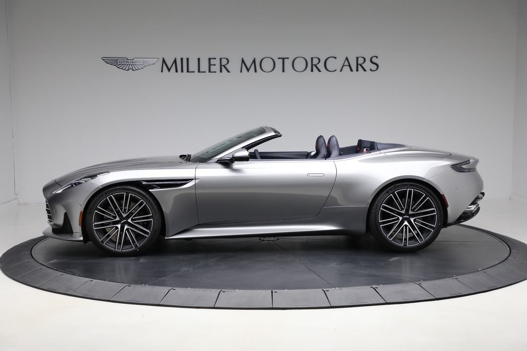 2025 Aston Martin DB12