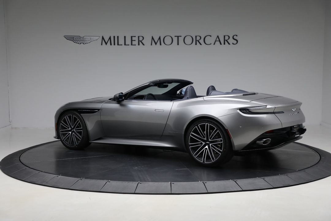 2025 Aston Martin DB12