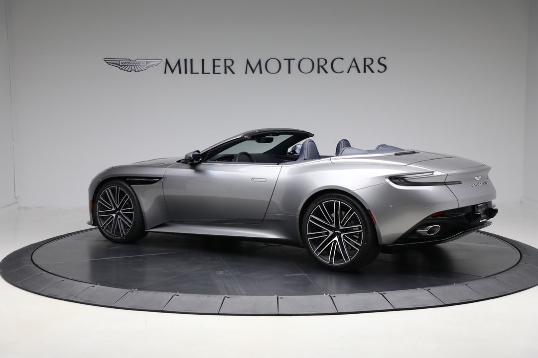 2025 Aston Martin DB12