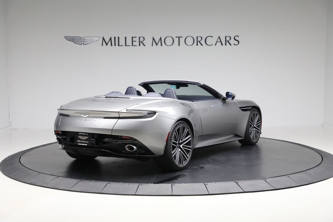 2025 Aston Martin DB12