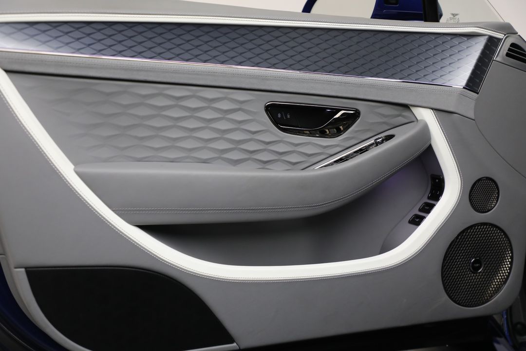 2025 Bentley Continental