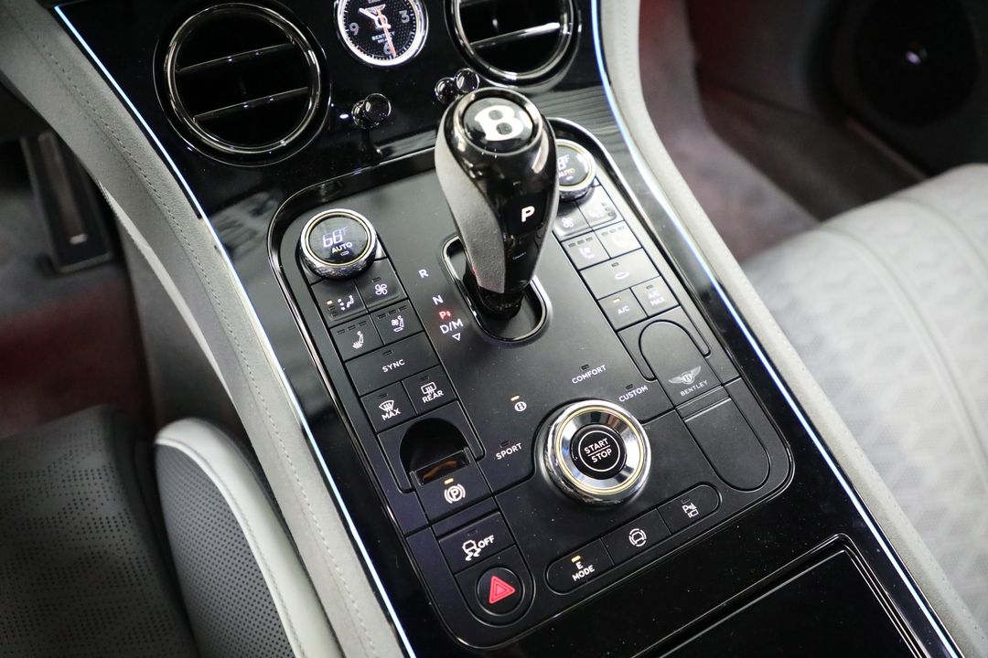 2025 Bentley Continental