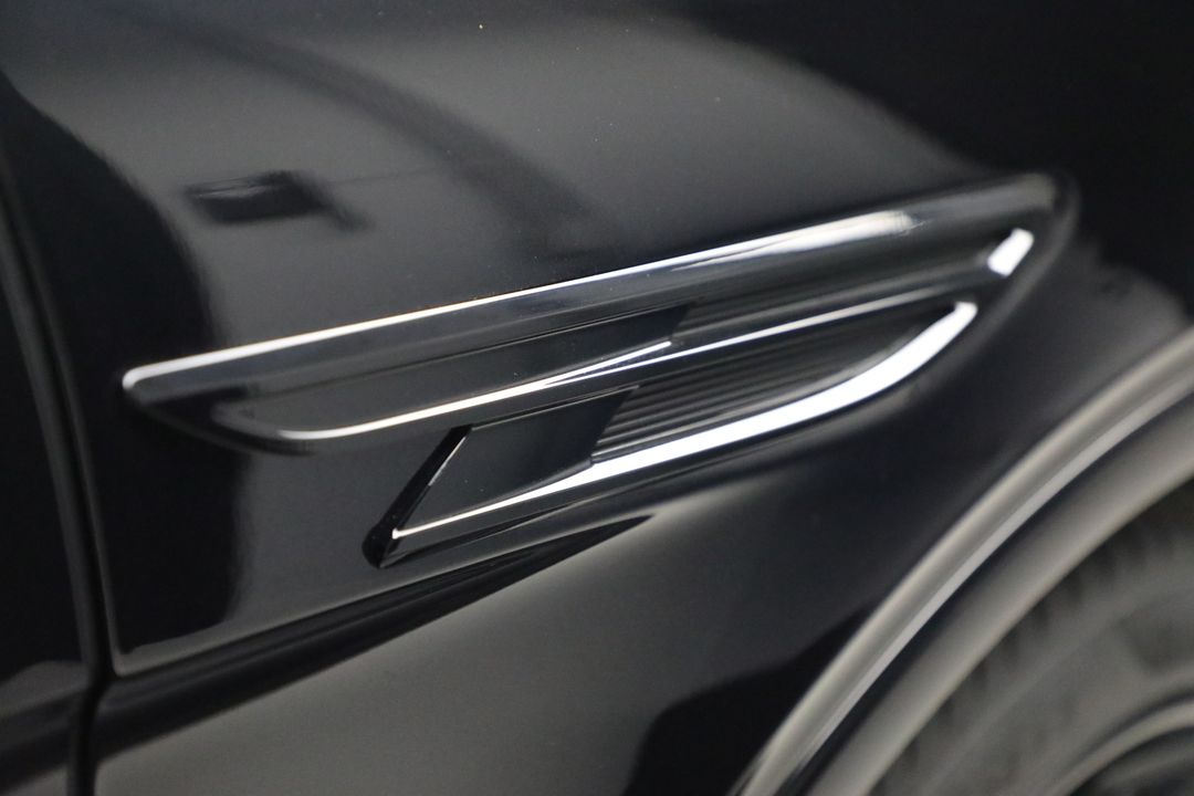 2025 Bentley Bentayga