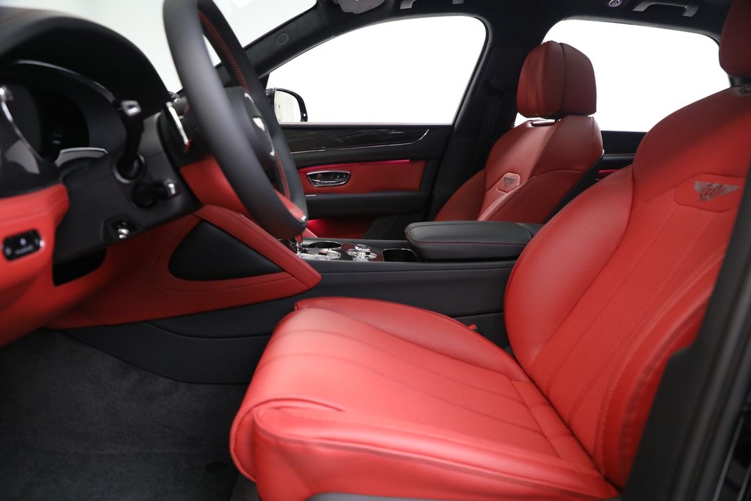 2025 Bentley Bentayga