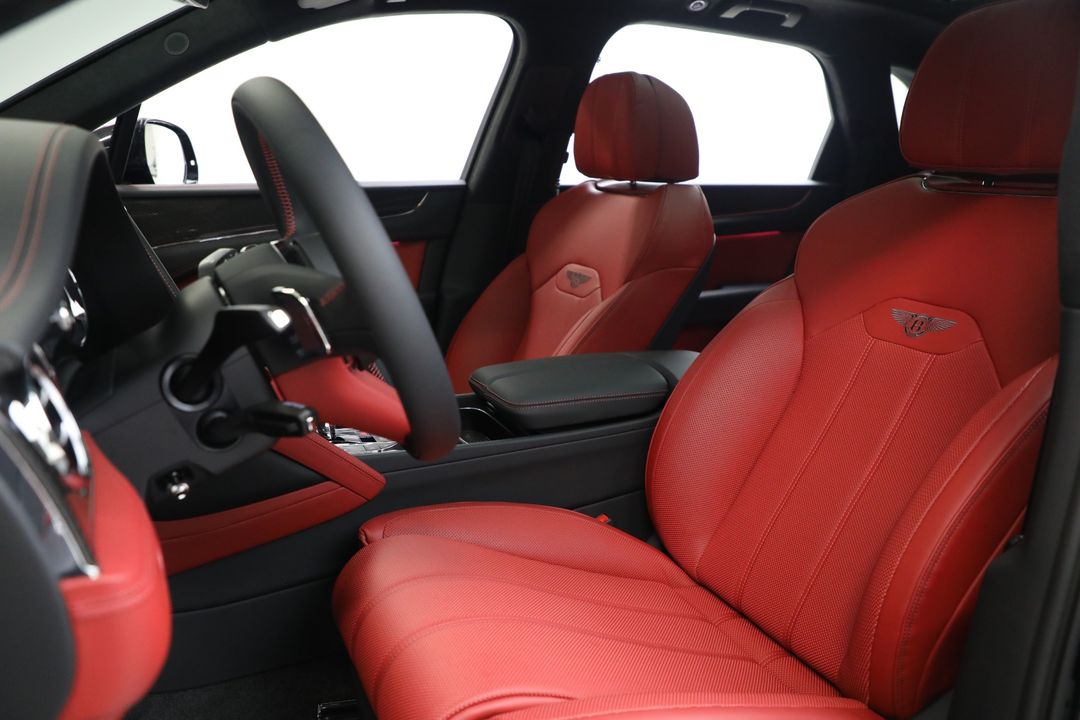 2025 Bentley Bentayga