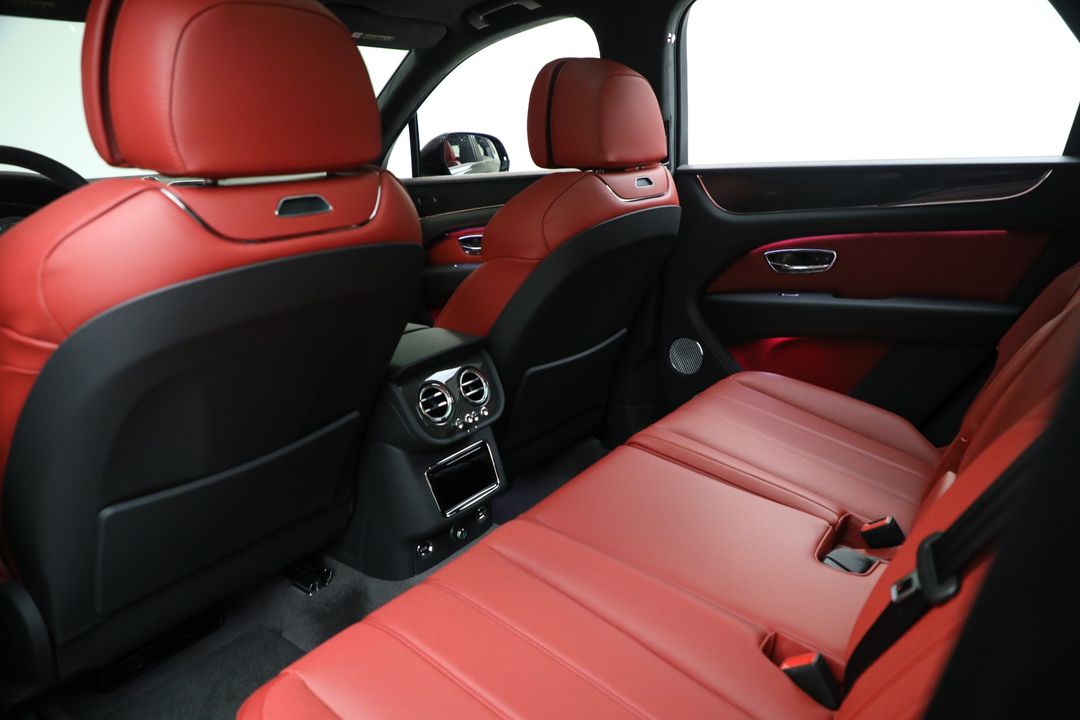 2025 Bentley Bentayga