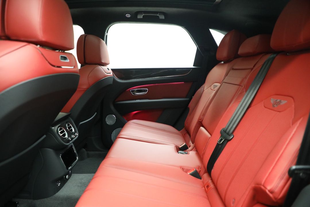 2025 Bentley Bentayga