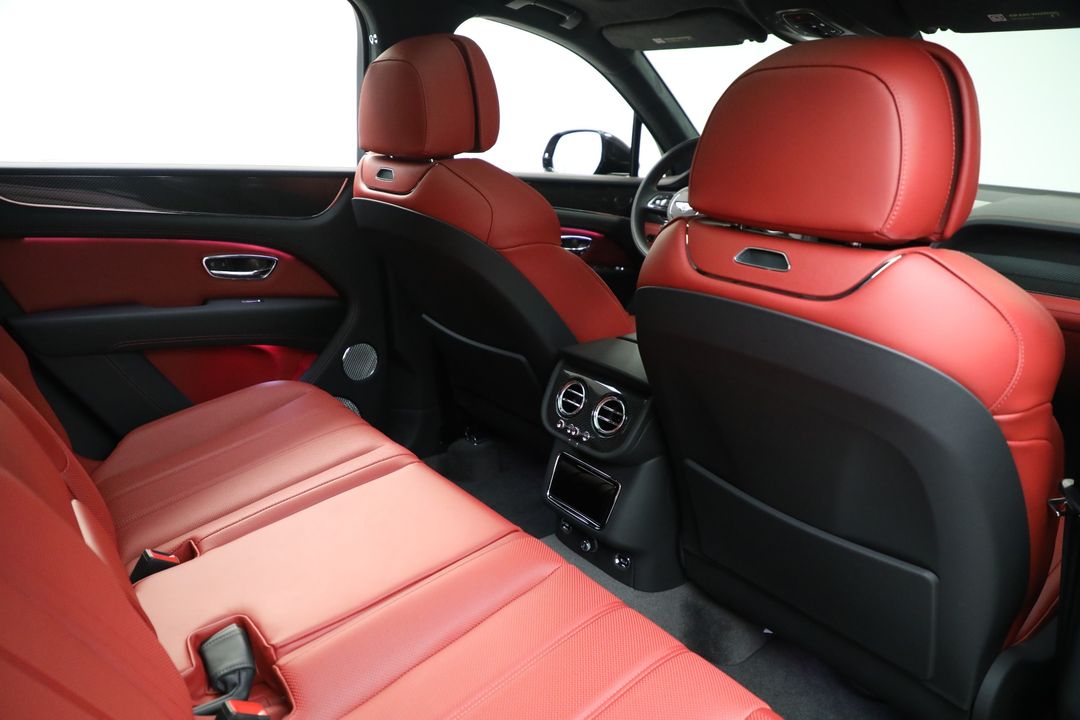 2025 Bentley Bentayga