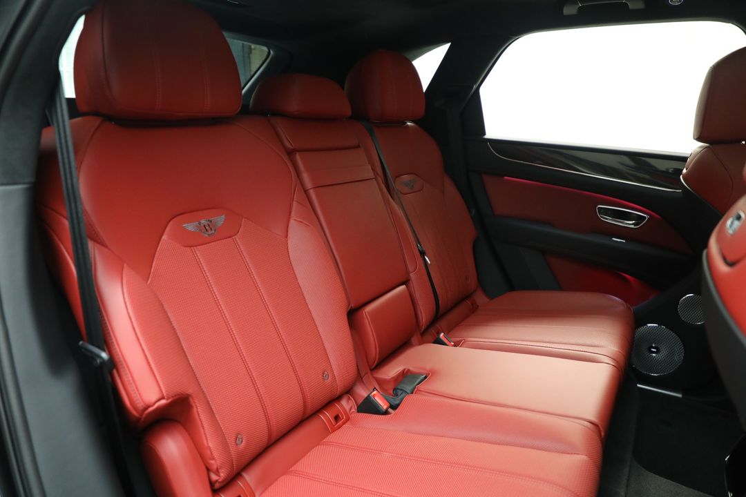 2025 Bentley Bentayga