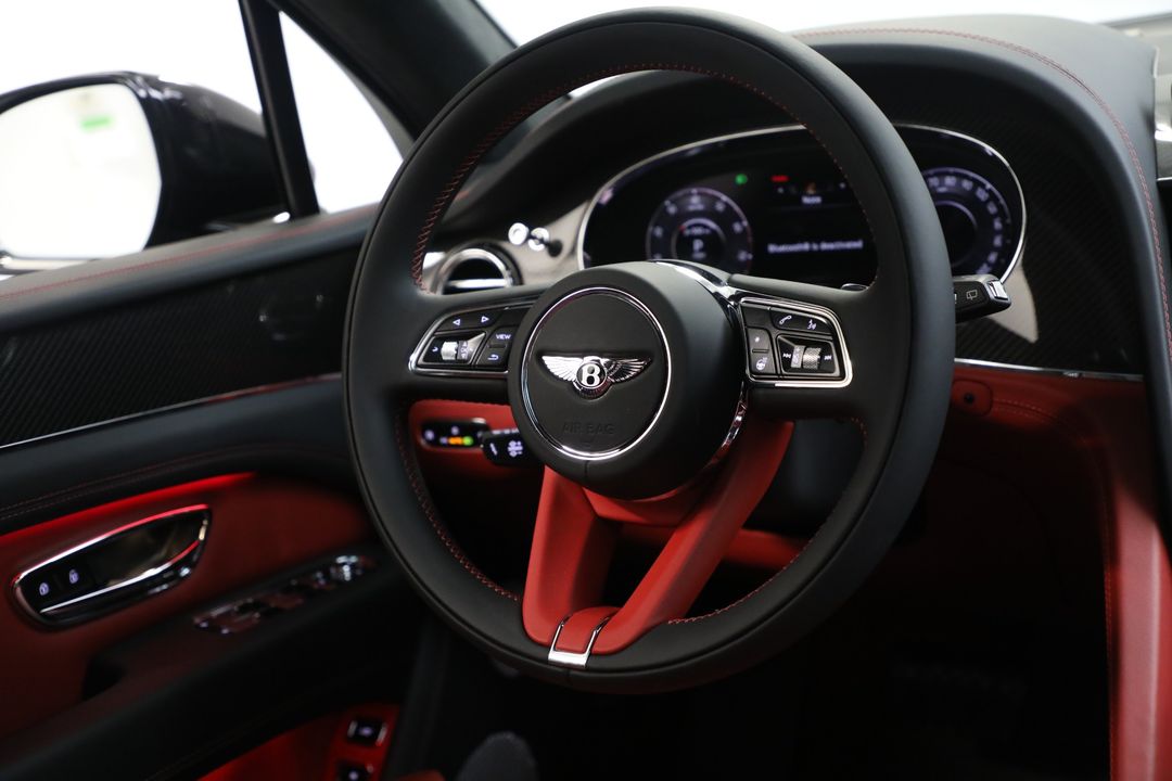 2025 Bentley Bentayga