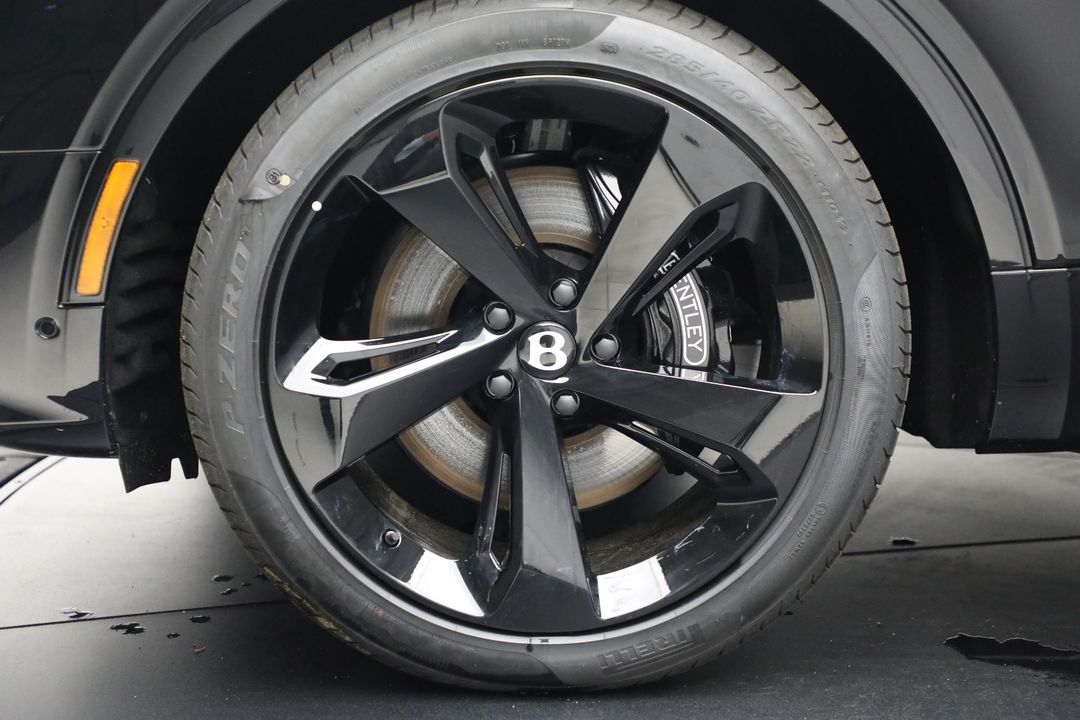 2025 Bentley Bentayga