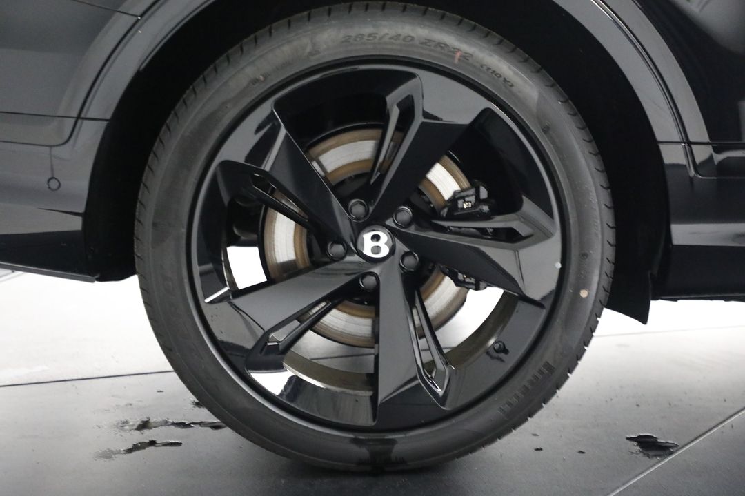 2025 Bentley Bentayga