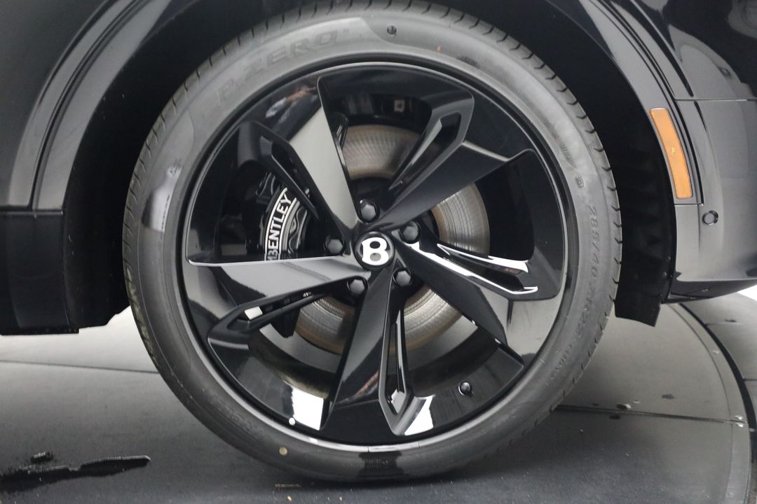 2025 Bentley Bentayga
