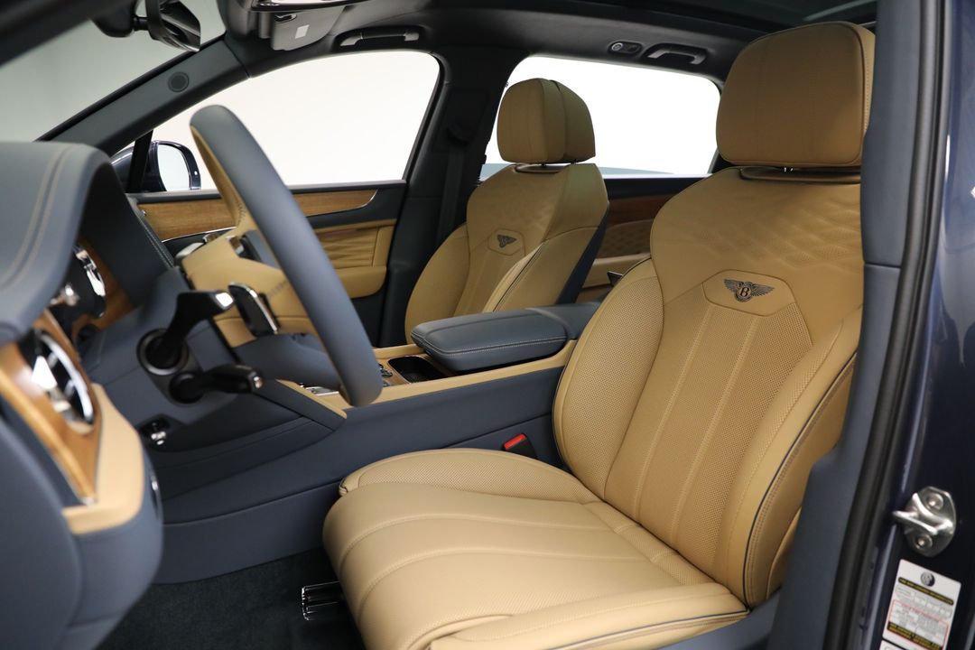 2025 Bentley Bentayga EWB