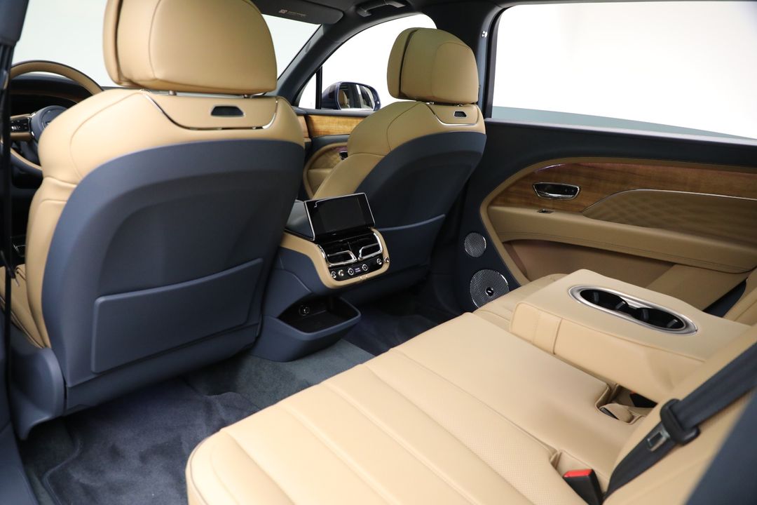 2025 Bentley Bentayga EWB
