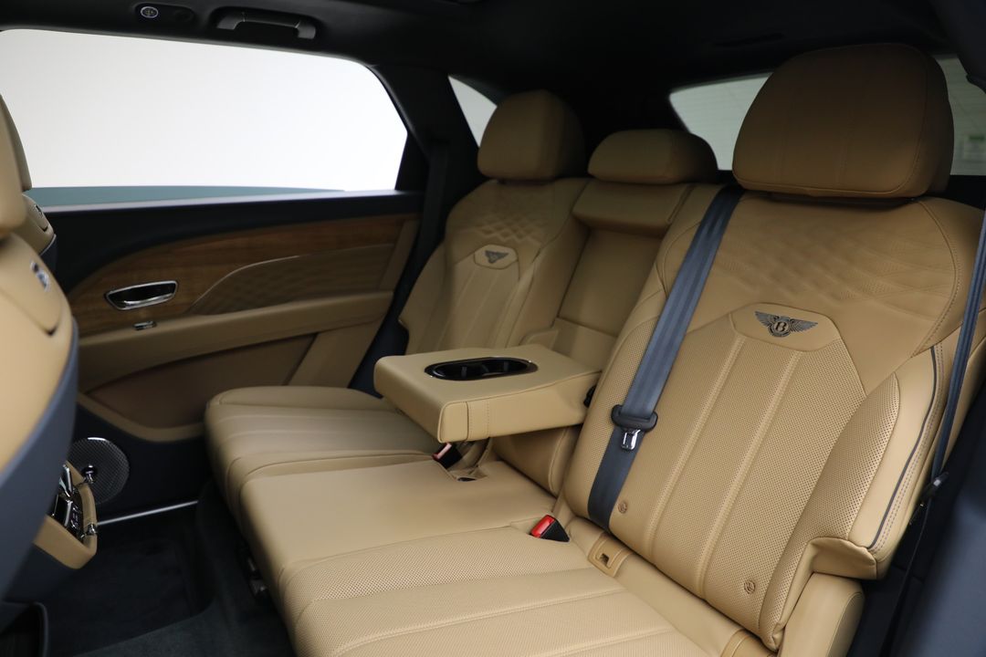 2025 Bentley Bentayga EWB