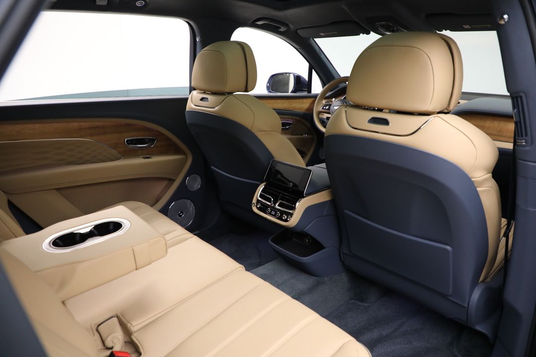 2025 Bentley Bentayga EWB