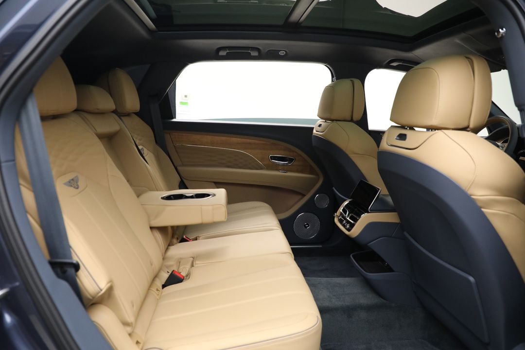 2025 Bentley Bentayga EWB