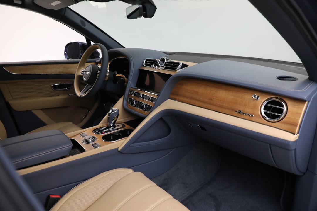 2025 Bentley Bentayga EWB