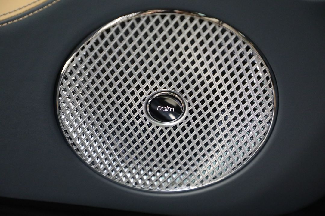 2025 Bentley Bentayga EWB