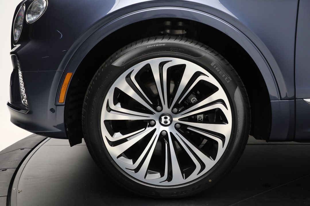 2025 Bentley Bentayga EWB