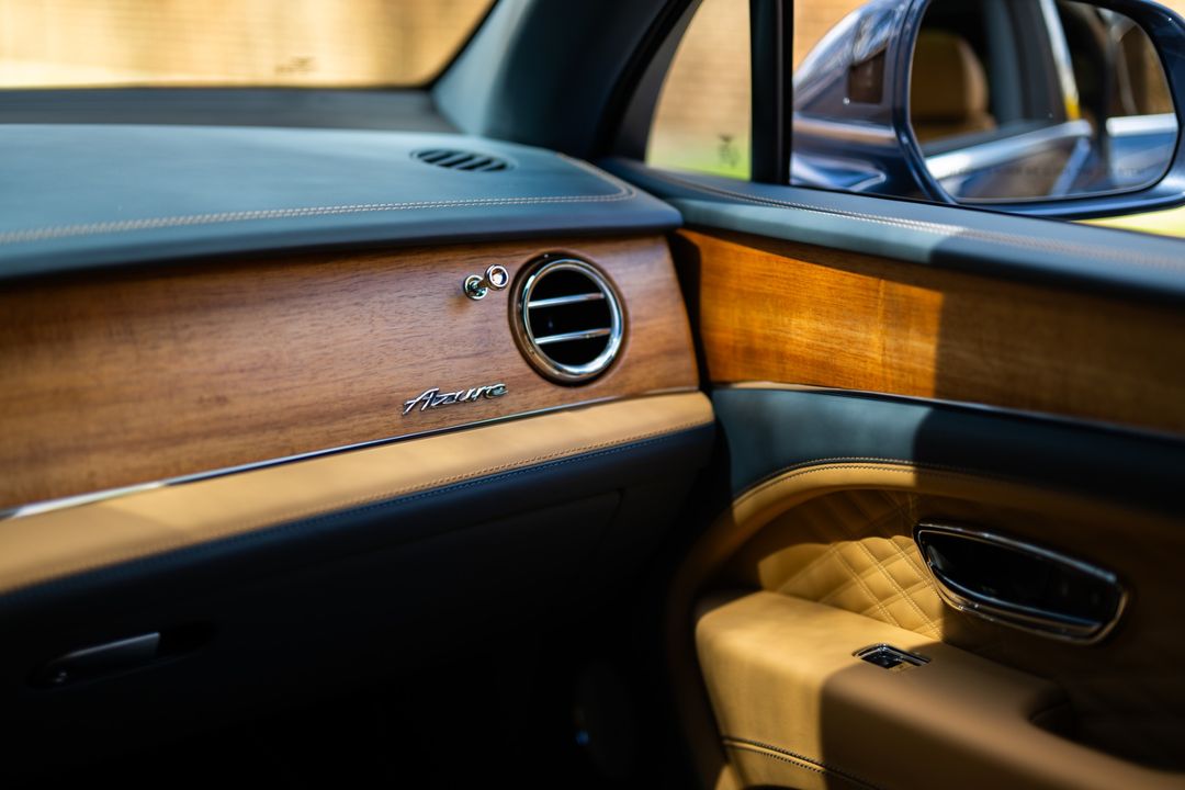 2025 Bentley Bentayga EWB