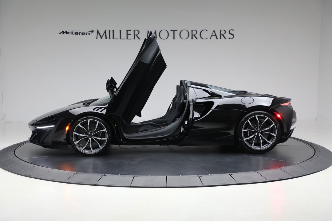 2025 McLaren Artura Spider