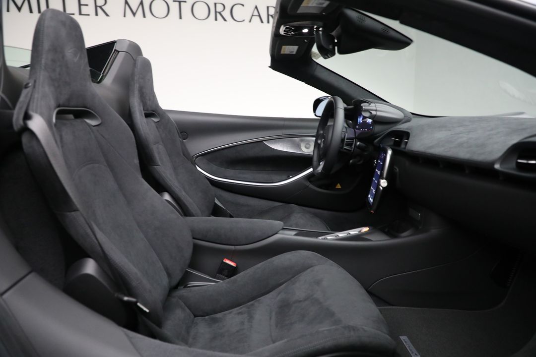 2025 McLaren Artura Spider