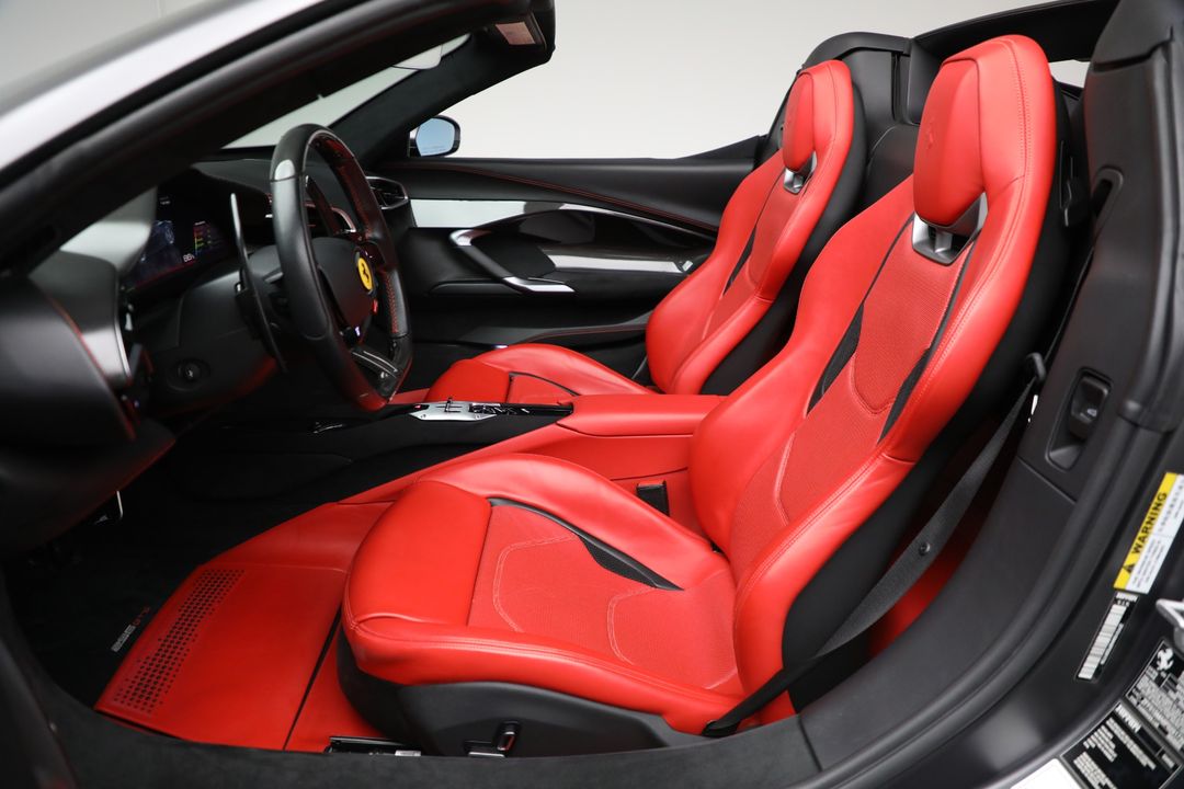 2023 Ferrari 296 GTS