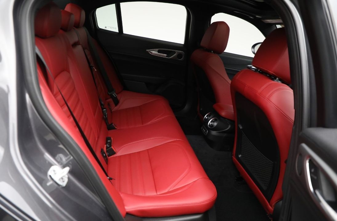 2025 Alfa Romeo Giulia