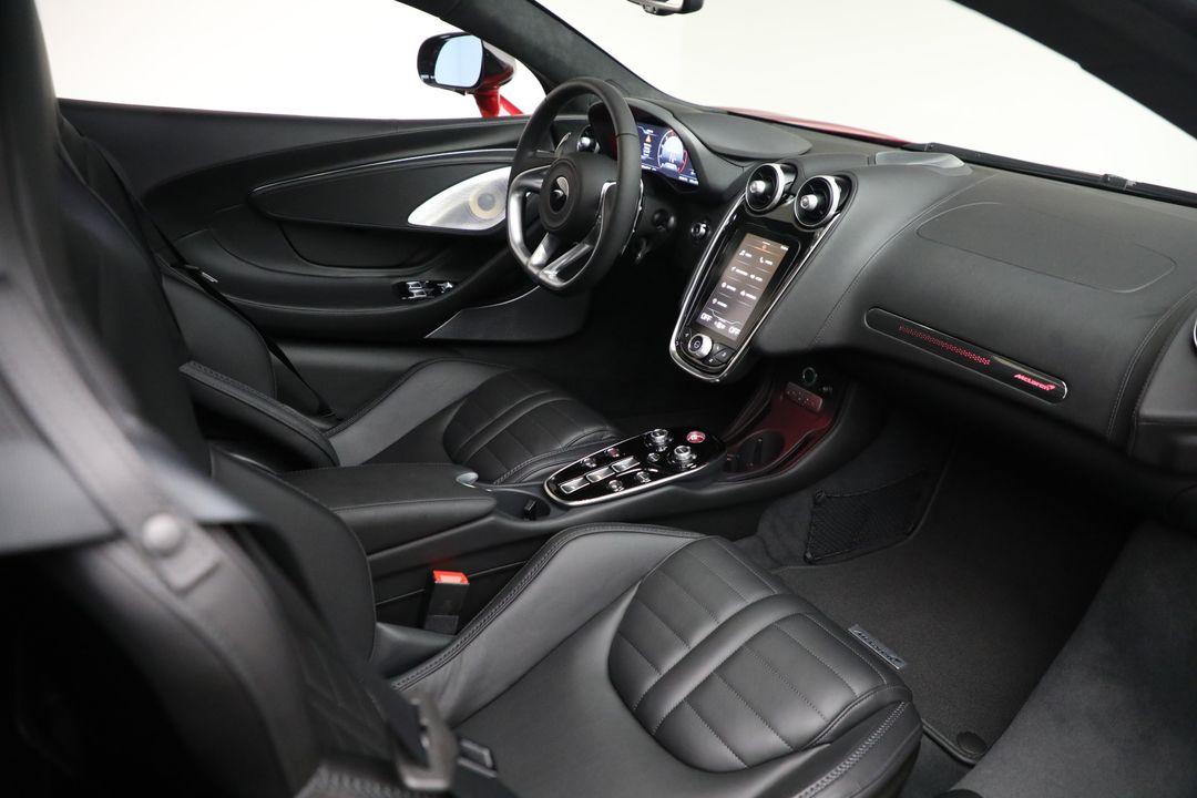 2025 McLaren GTS
