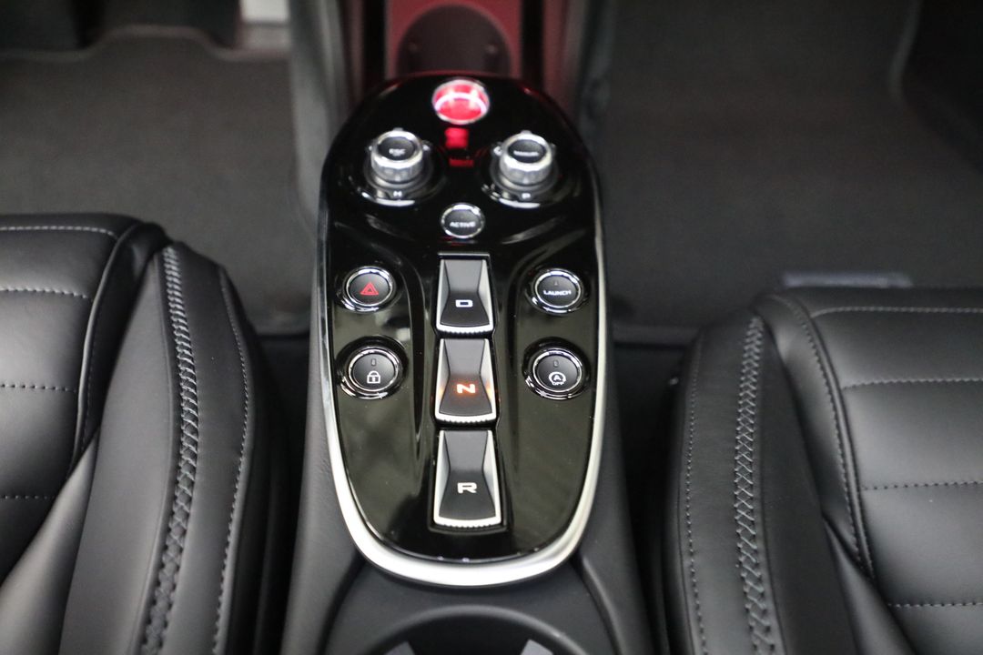 2025 McLaren GTS