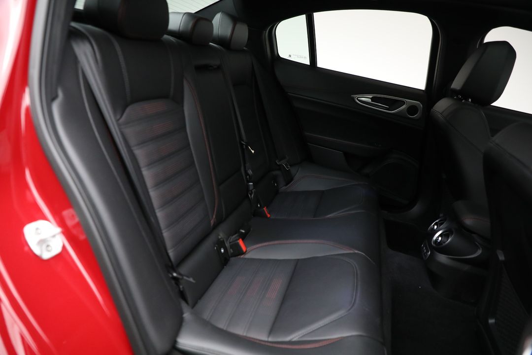 2025 Alfa Romeo Giulia