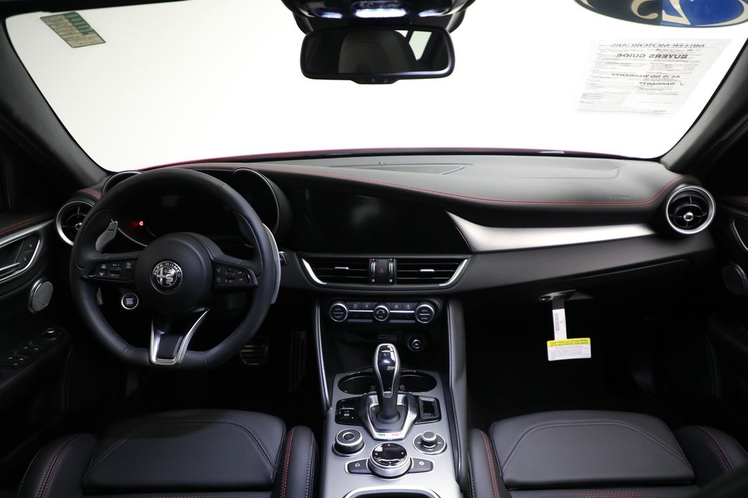 2025 Alfa Romeo Giulia