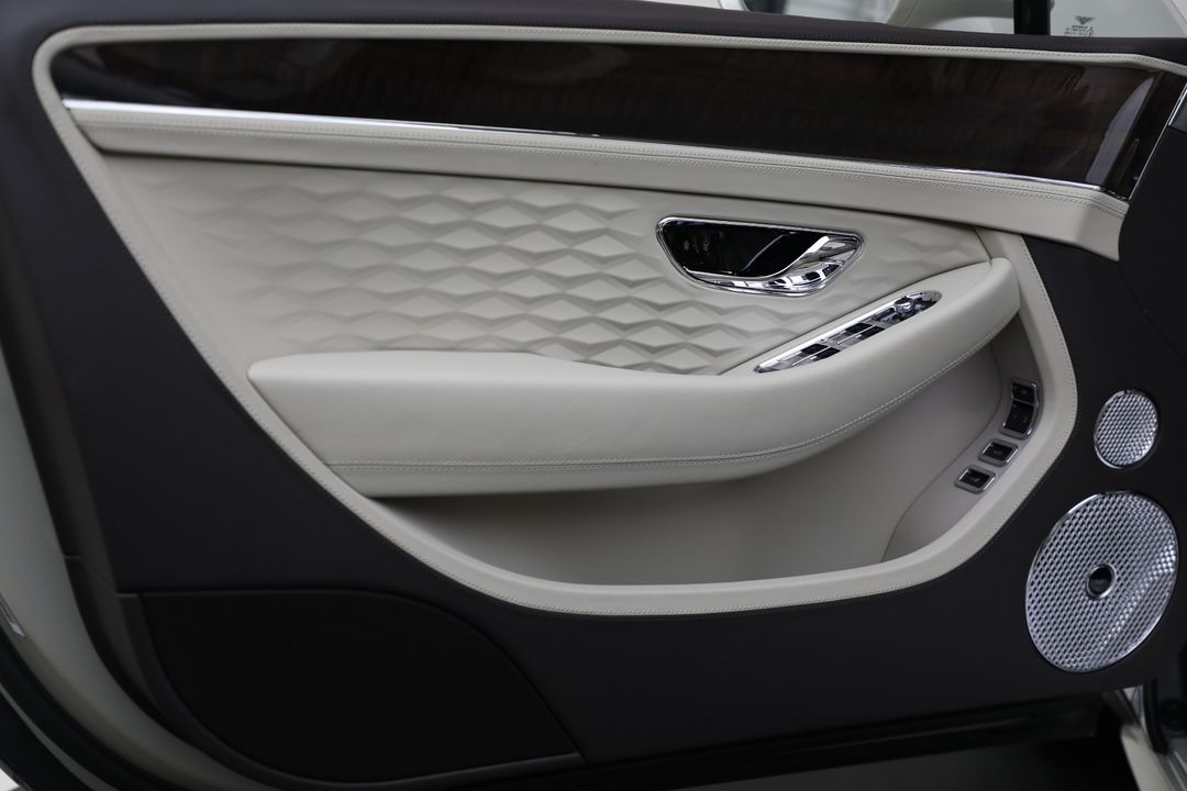 2025 Bentley Continental