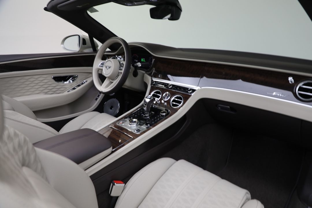 2025 Bentley Continental