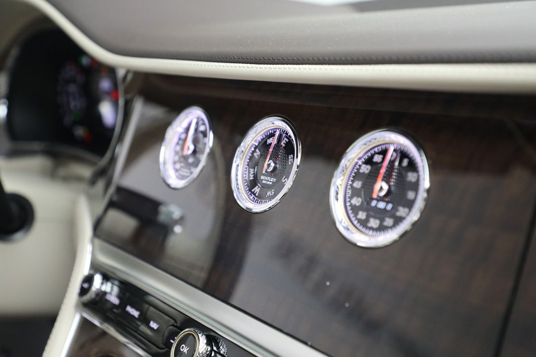 2025 Bentley Continental